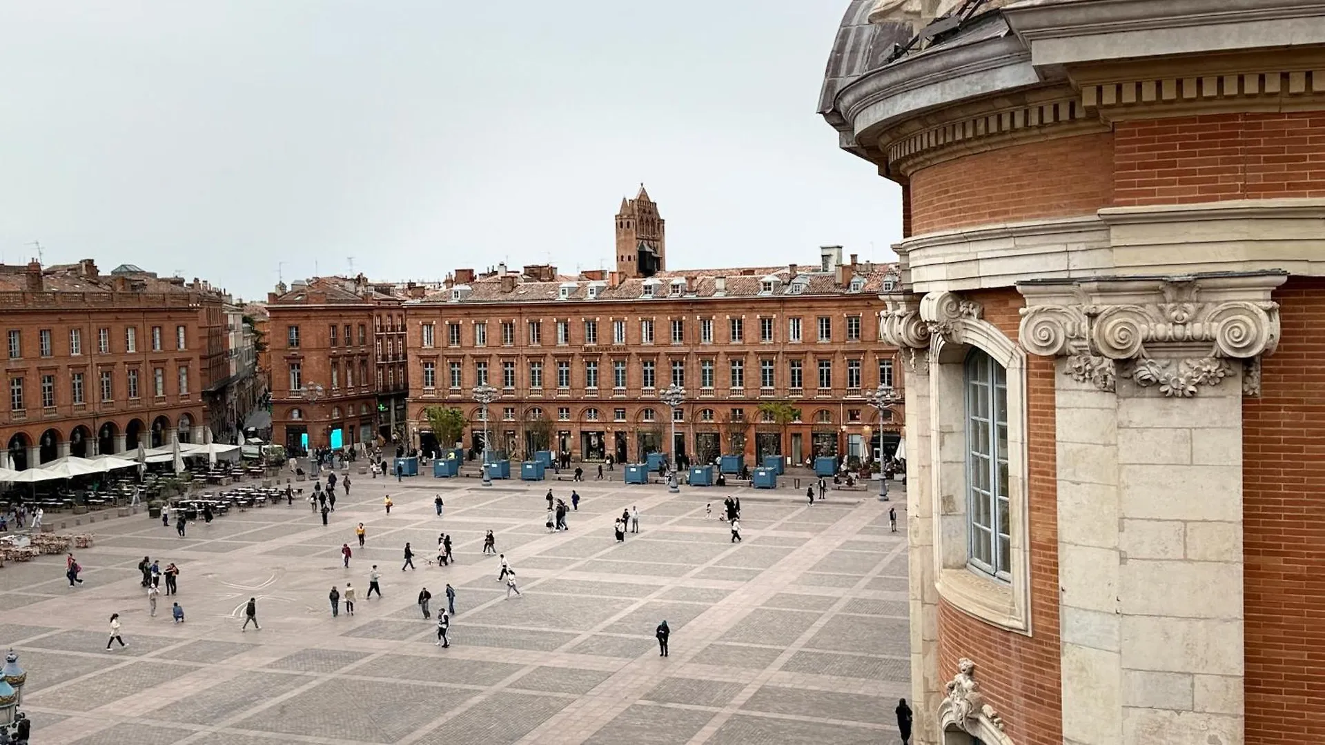 Beautiful Flat On Capitole Place Toulouse